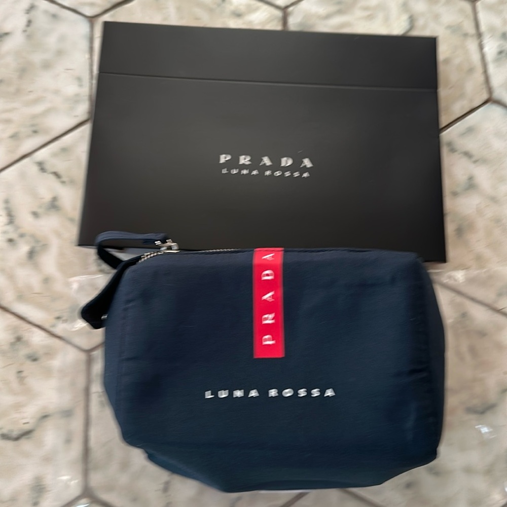Prada beauty pouch (unisex)